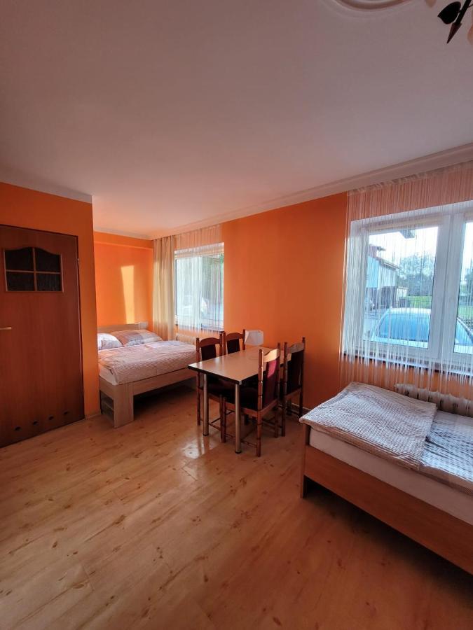 Dom Goscinny Sosenka Grzybowo Exterior foto